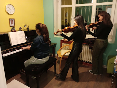 Bahcelievler Sanat Merkezi Ankara Piyano Dersi Ankara Piyano Kursu